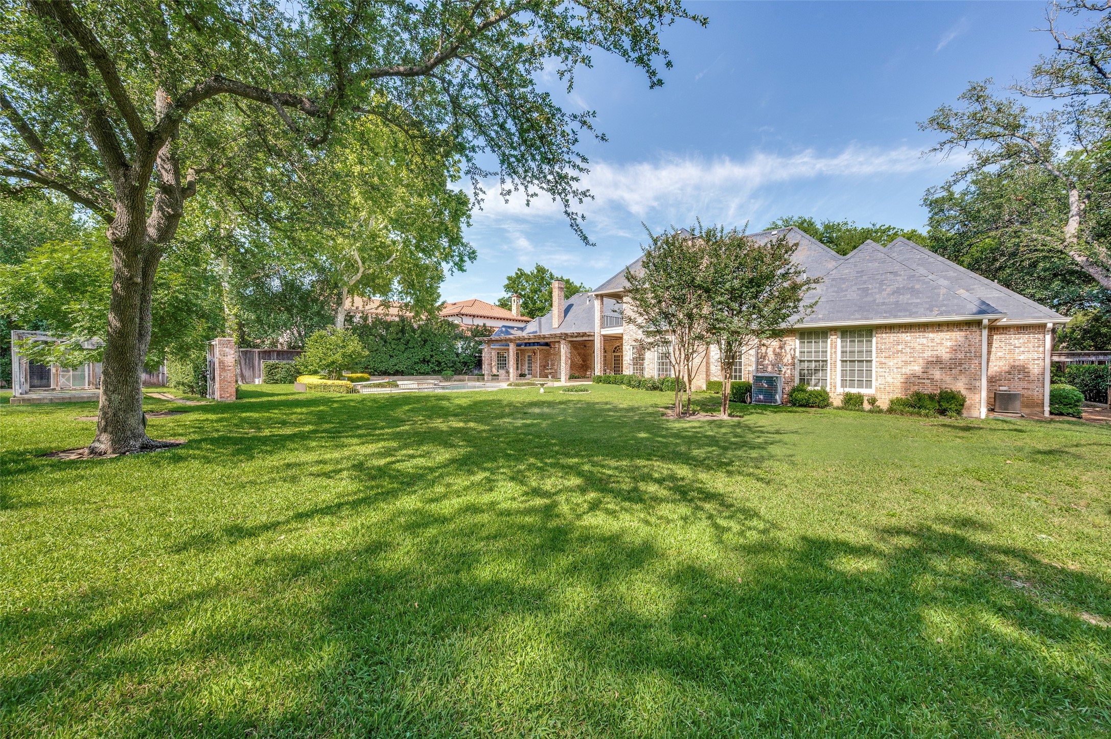 10445 Strait Lane