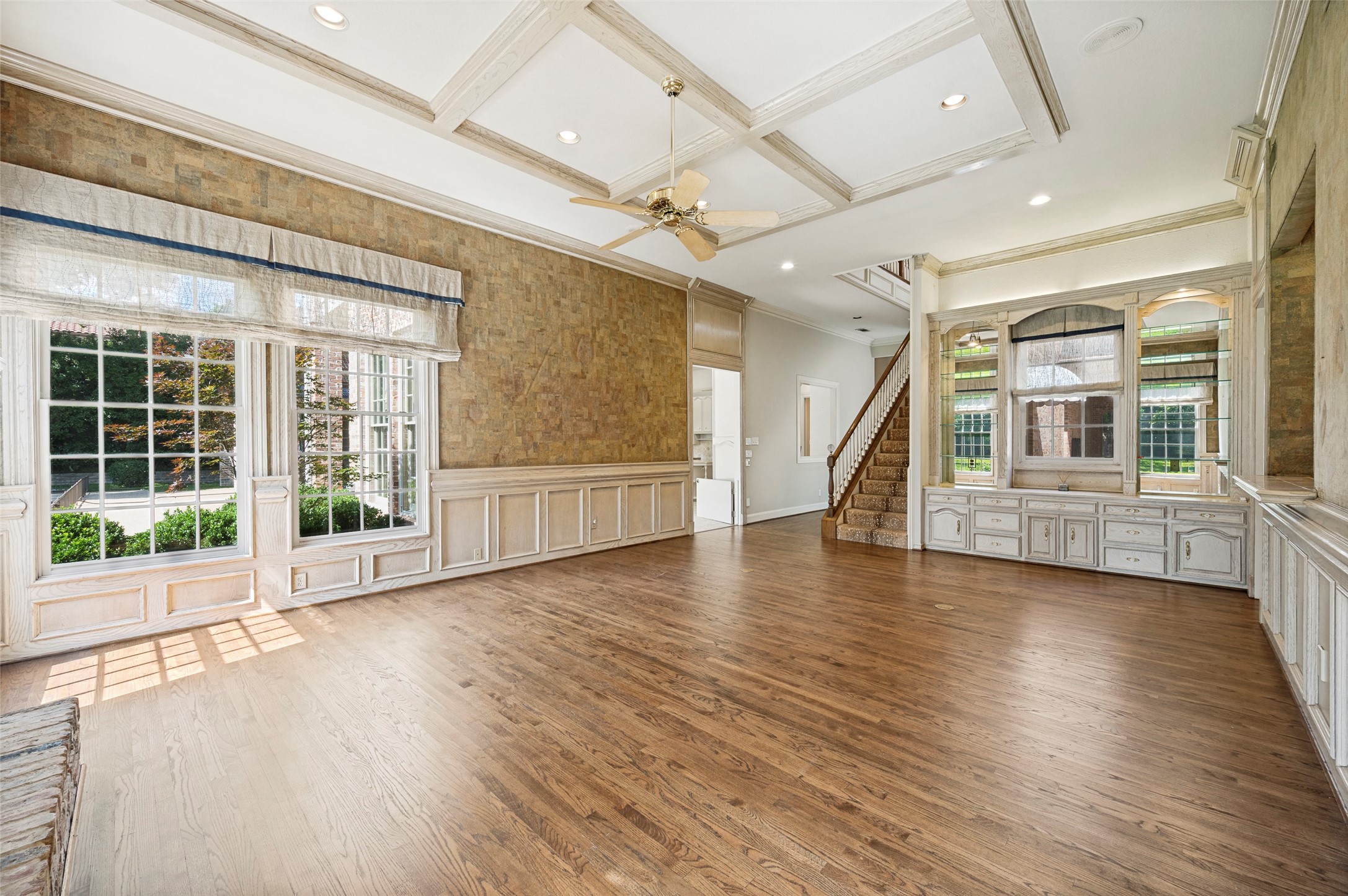 10445 Strait Lane