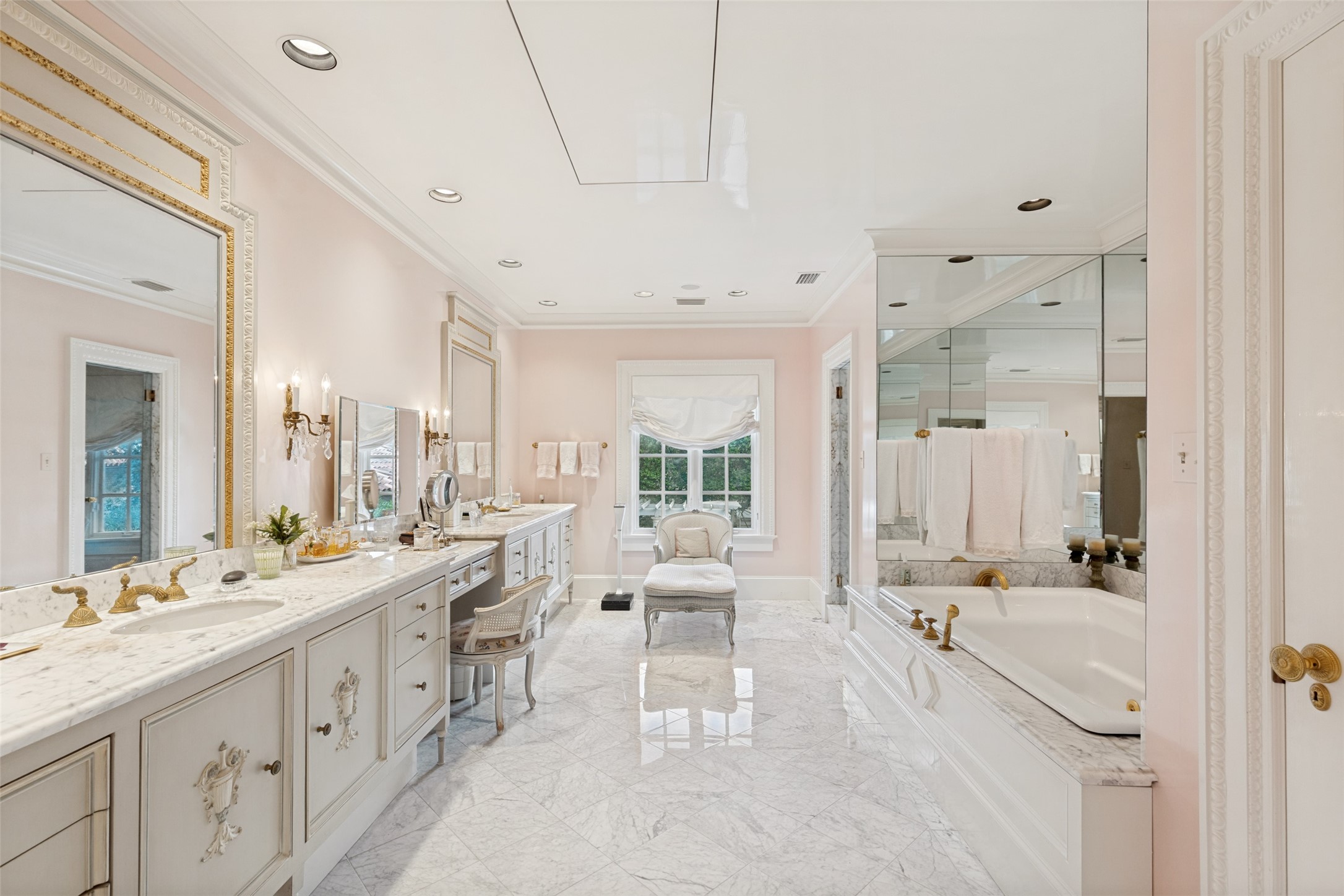3605 Beverly Drive