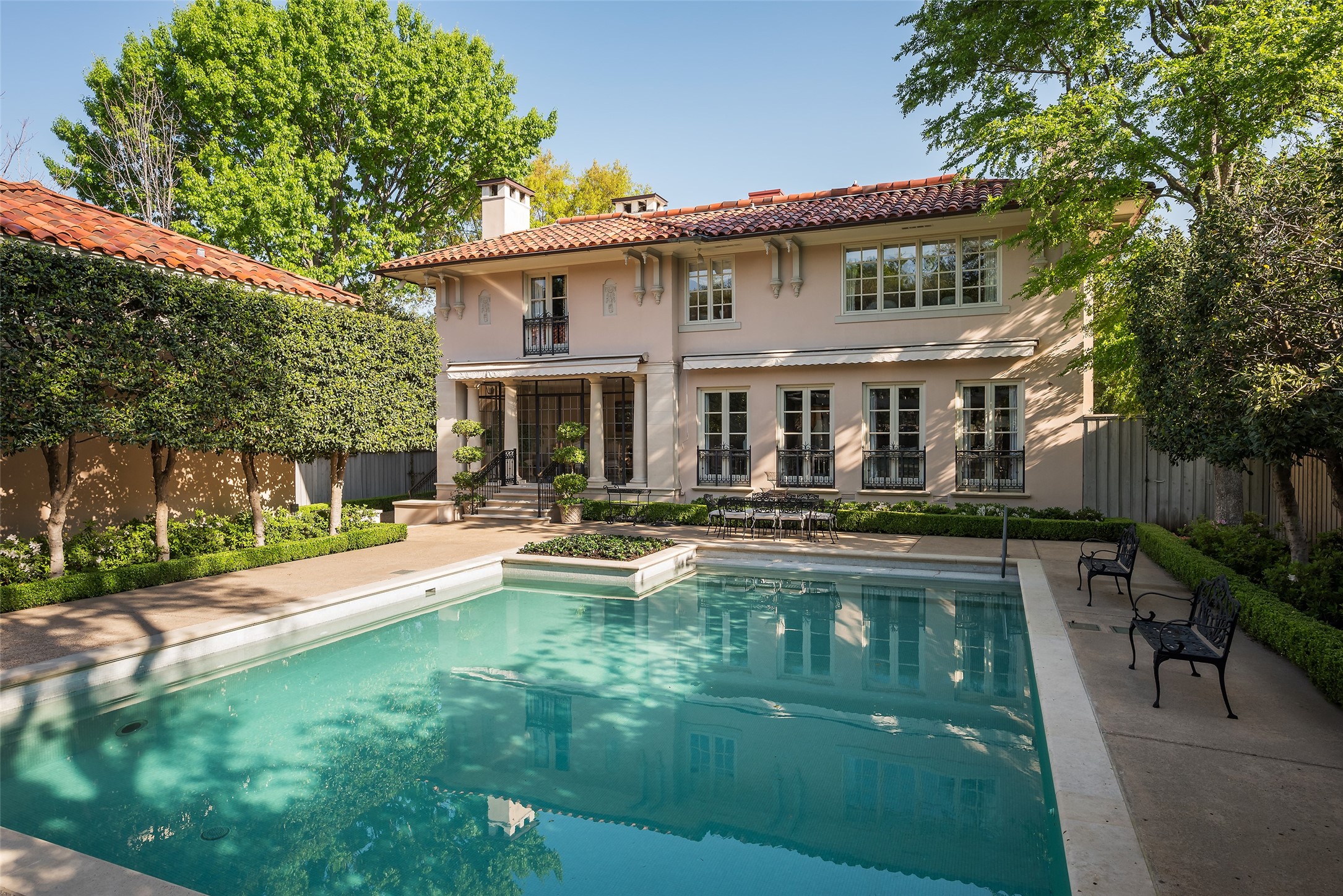 3605 Beverly Drive