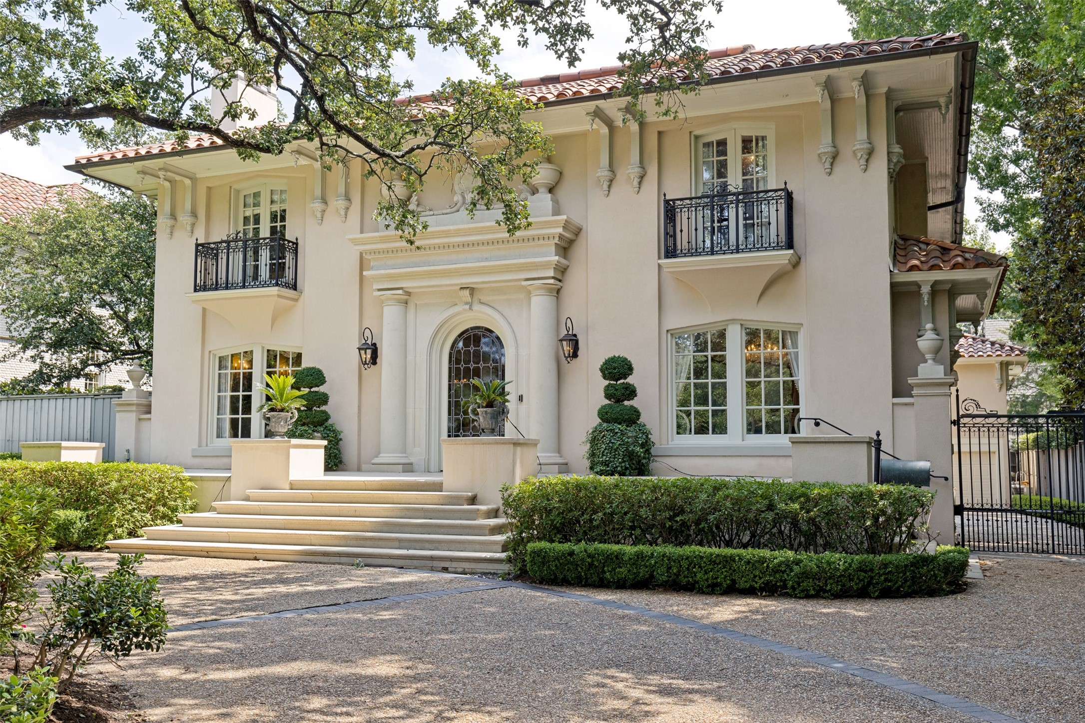 3605 Beverly Drive