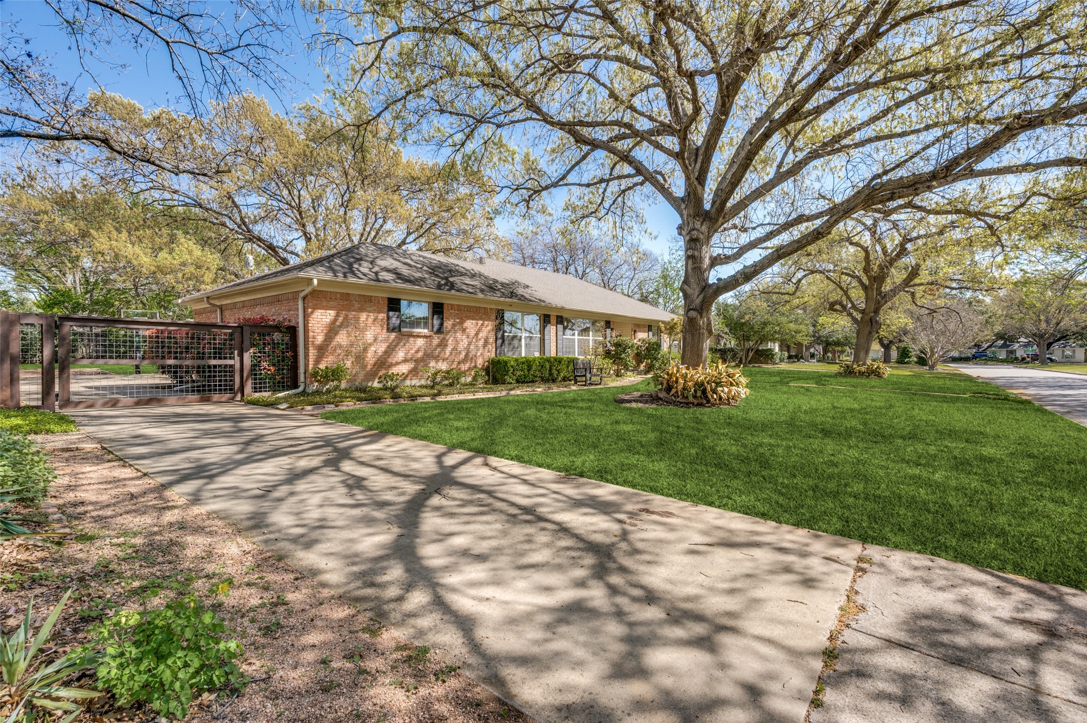 4321 Northview Lane
