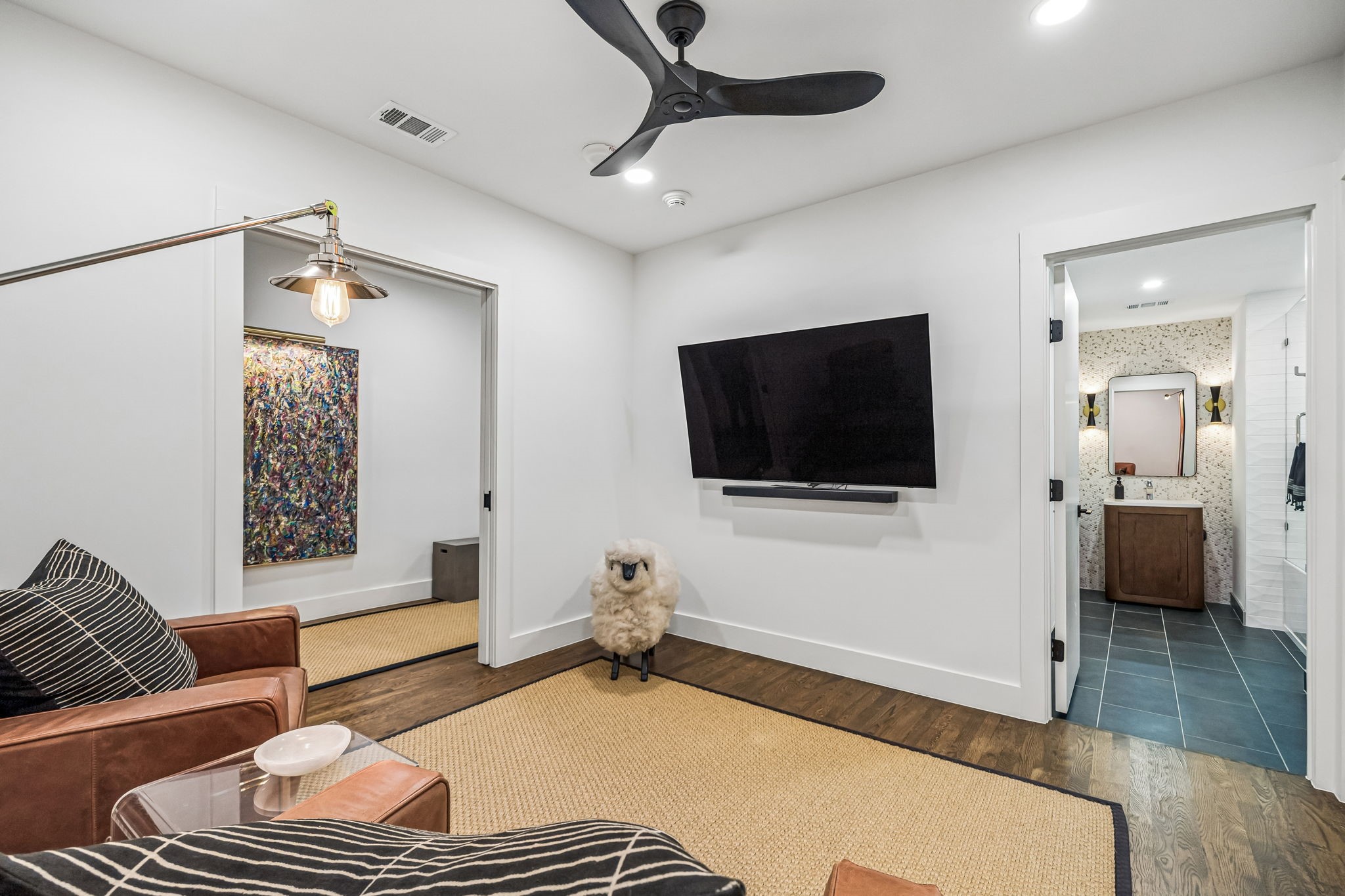 1999 Mckinney Avenue 1206