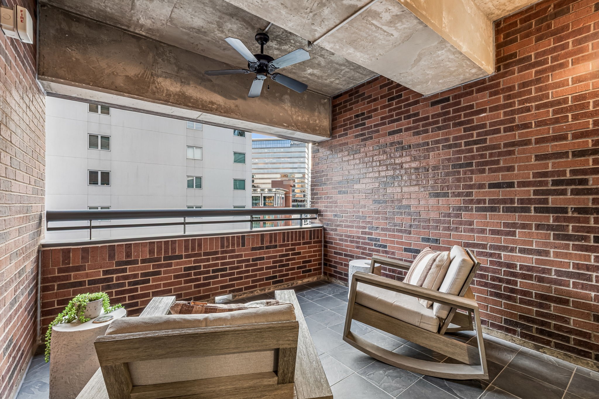 1999 Mckinney Avenue 1206