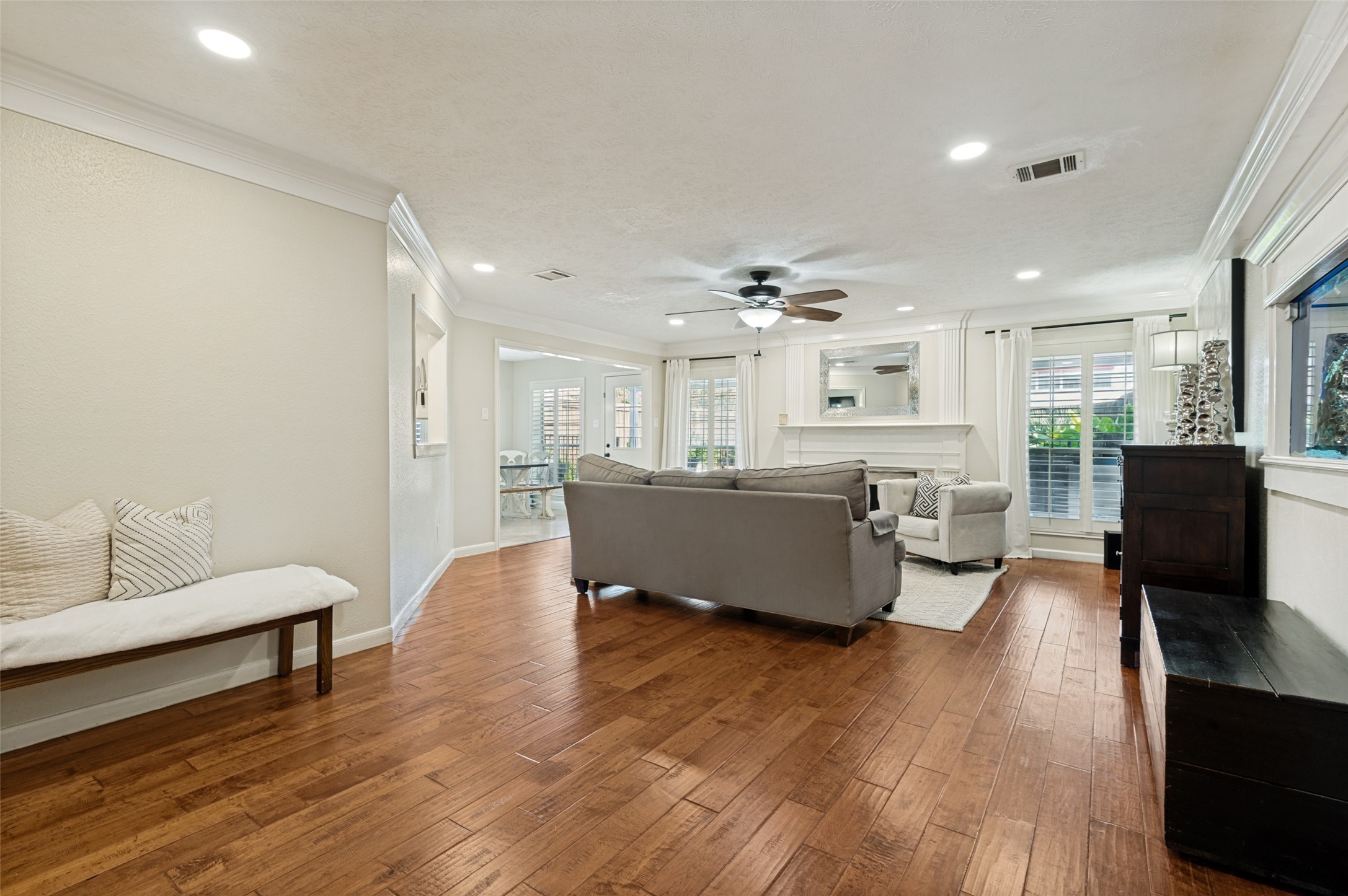 1803 Weanne Drive