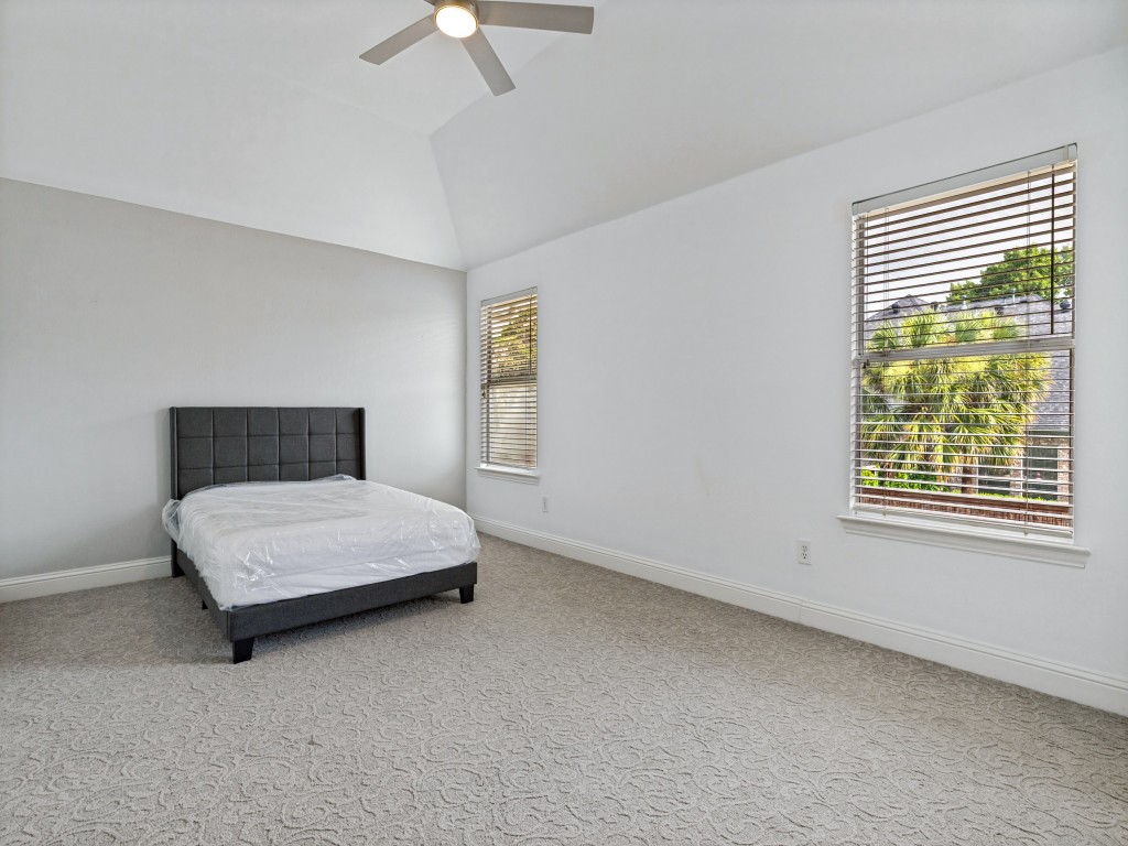 701 pine lakes