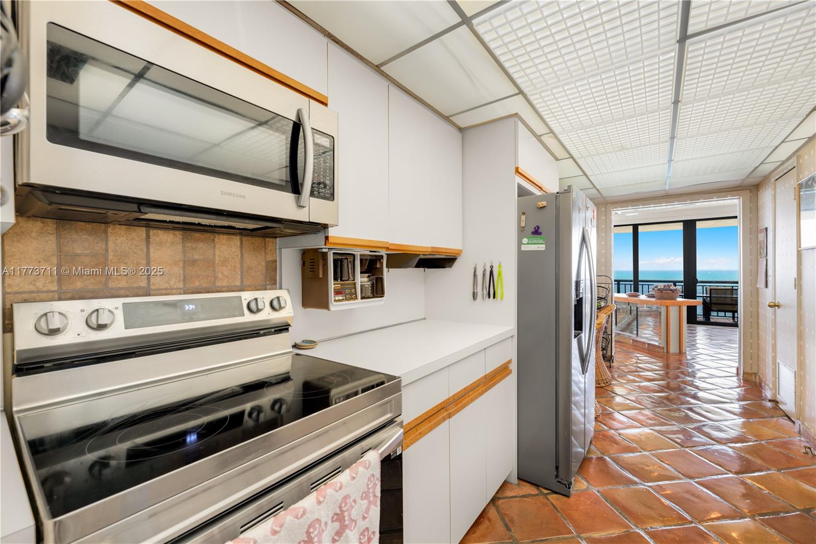 10175 Collins Ave Unit: Doubl1401/1402(4706 sqft)