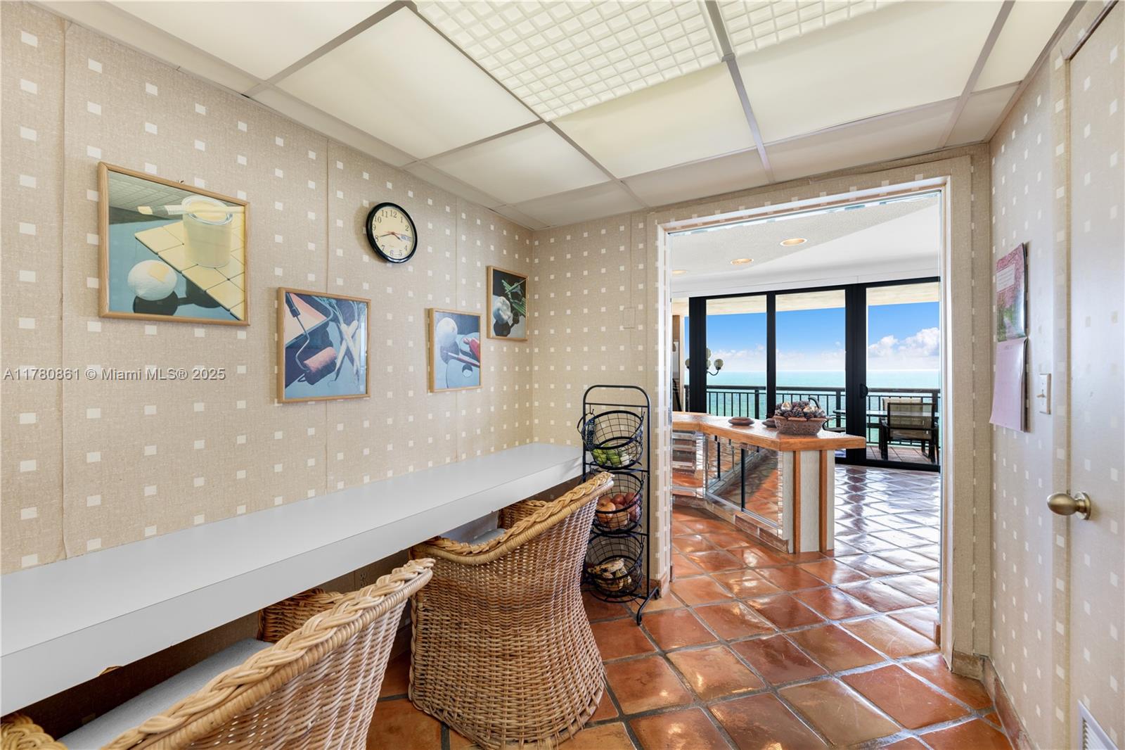 10175 Collins Ave # 1402