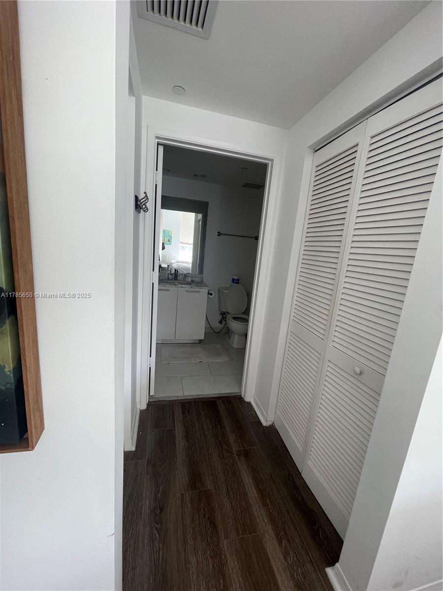 950 Brickell Bay Dr # 2907, Miami Unit: 2907