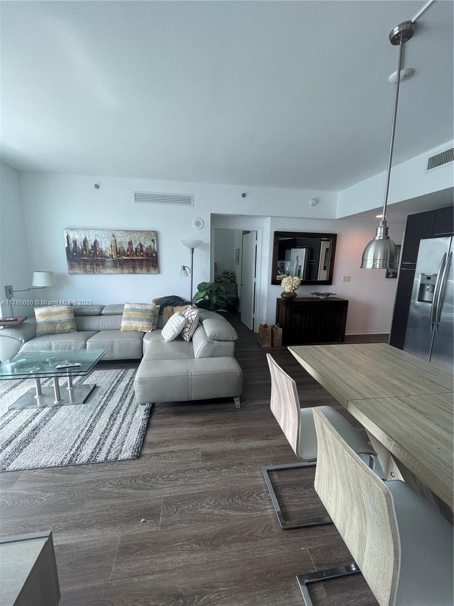 950 Brickell Bay Dr # 2907, Miami Unit: 2907