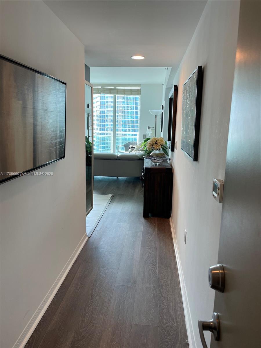 950 Brickell Bay Dr # 2907, Miami Unit: 2907