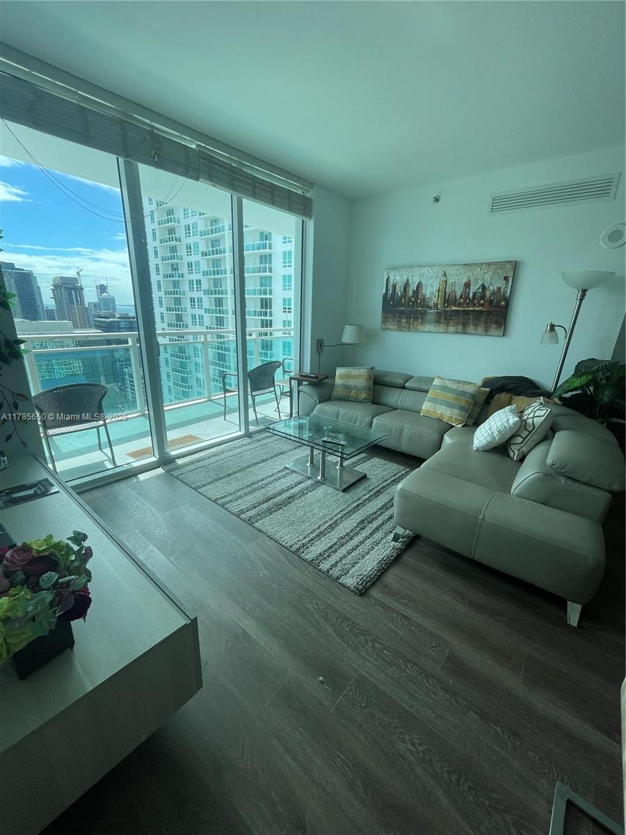 950 Brickell Bay Dr # 2907, Miami Unit: 2907