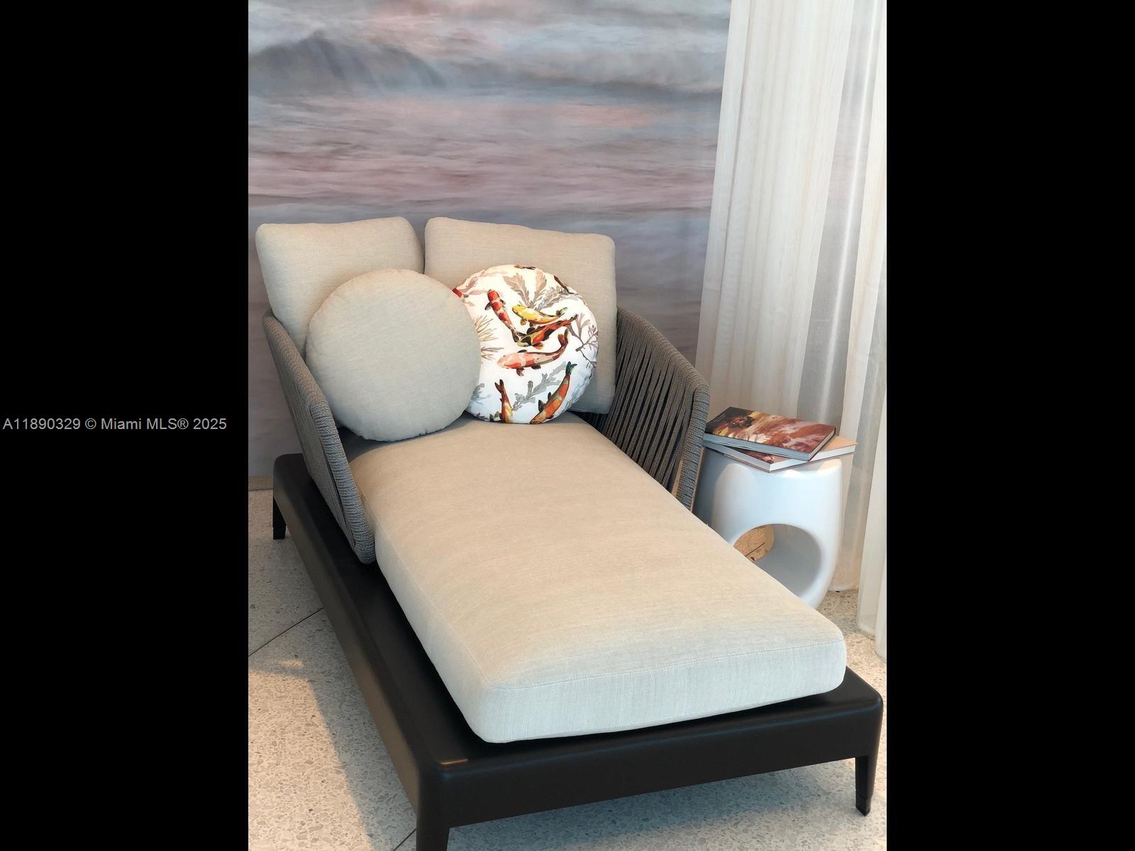 16901 Collins Ave # 801