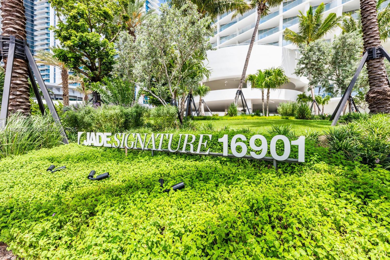 16901 Collins Ave # 801