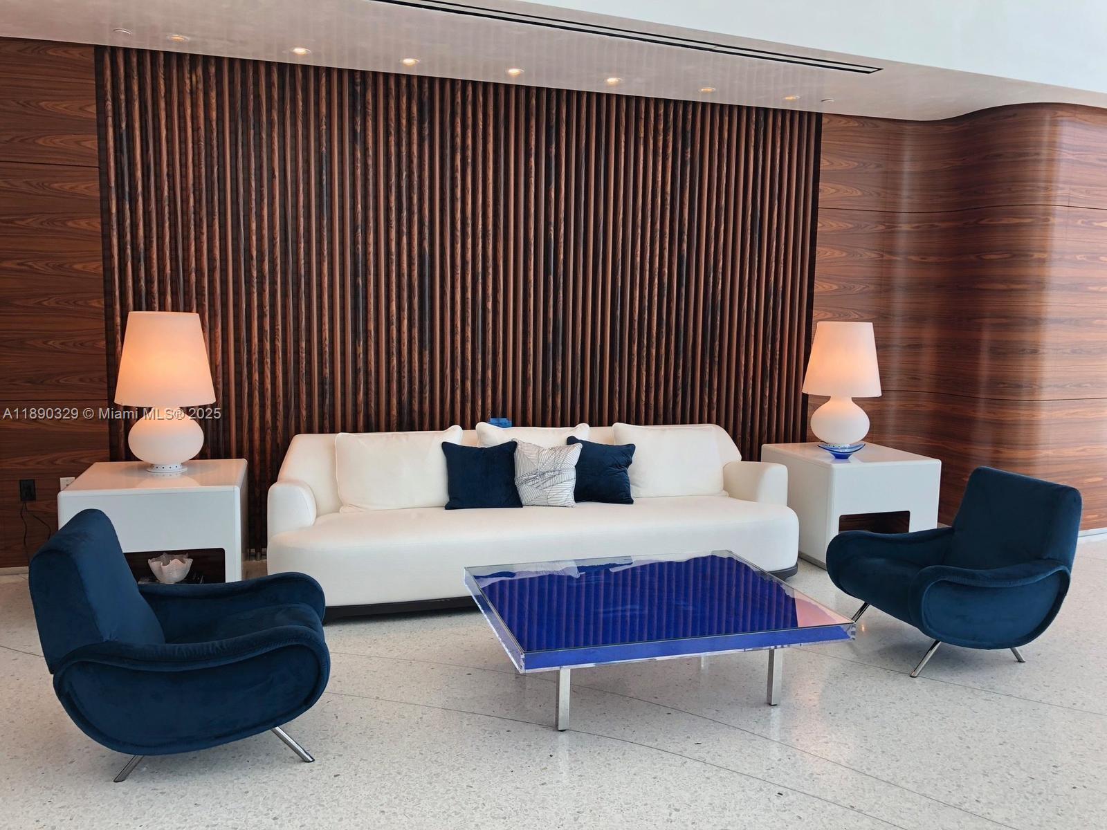 16901 Collins Ave # 801