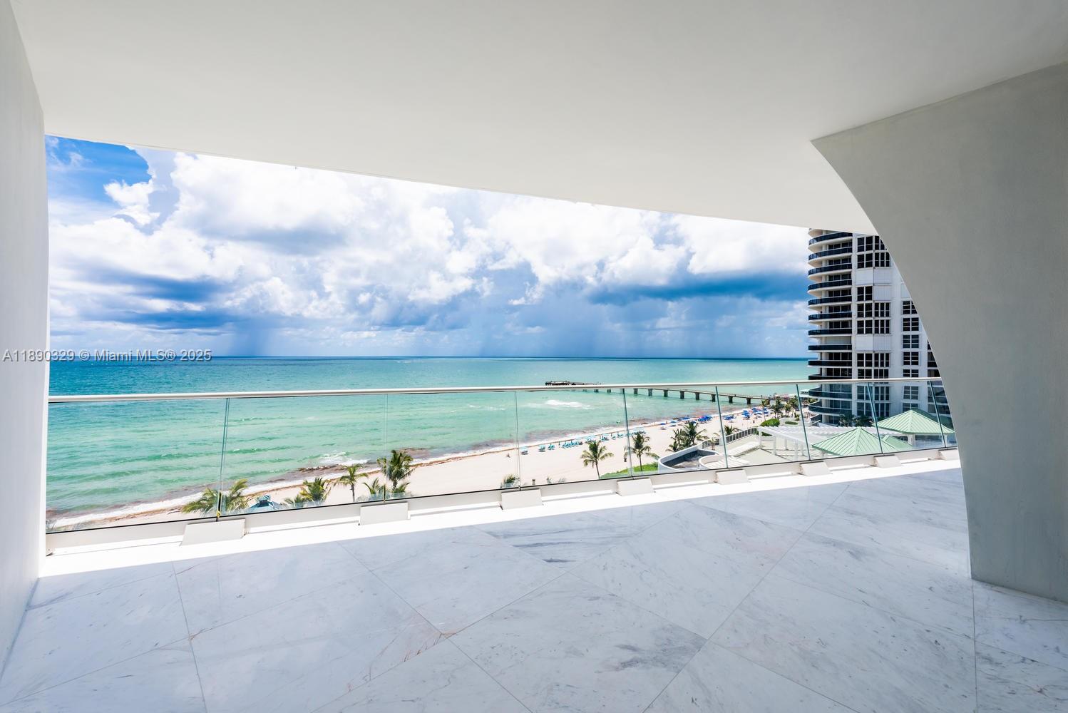 16901 Collins Ave # 801