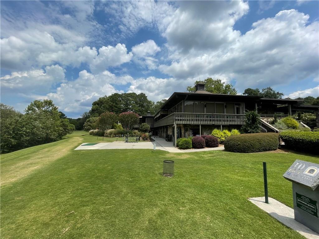 145 Amherst Place NW