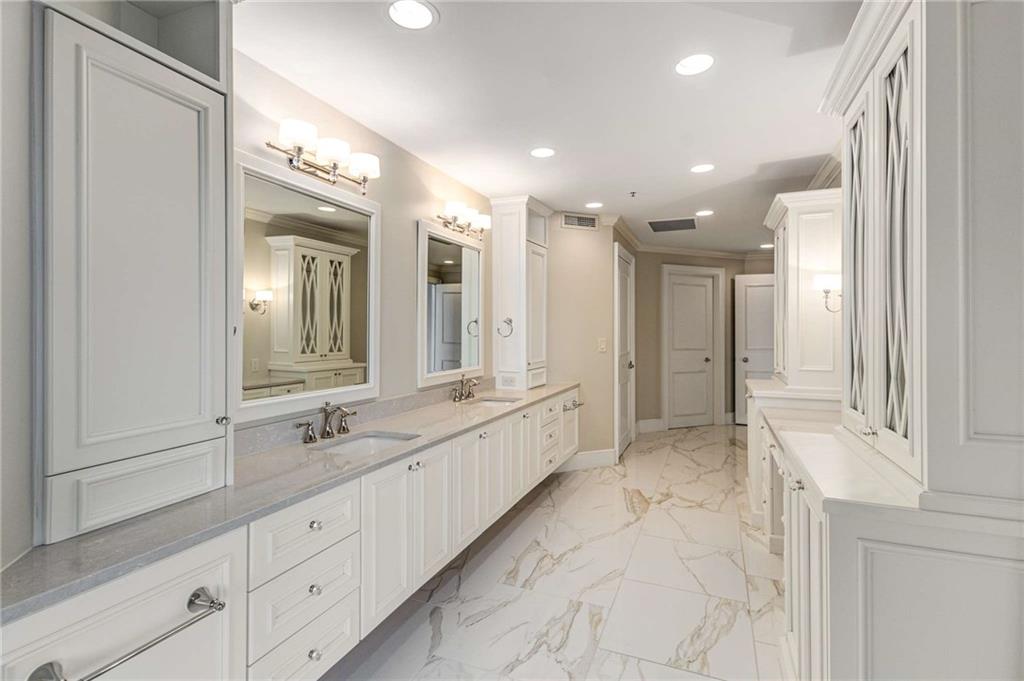 2660 Peachtree Road NW Unit 20D