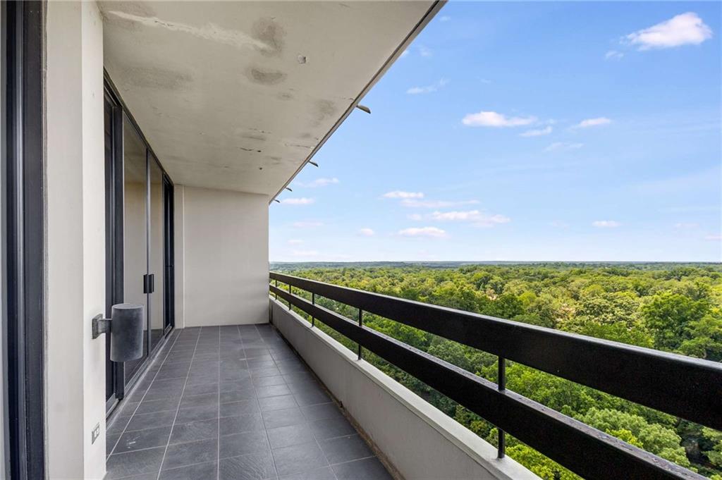 2660 Peachtree Road NW Unit 20D