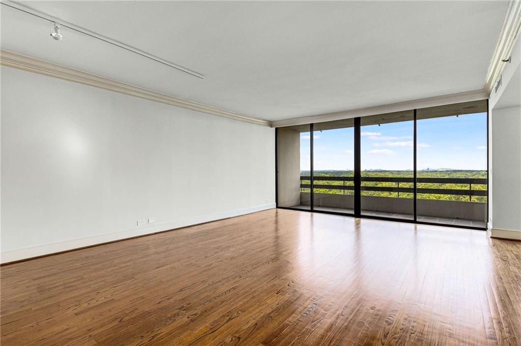 2660 Peachtree Road NW Unit 20D