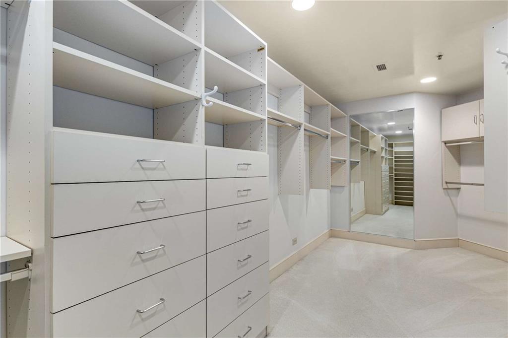 2660 Peachtree Road NW Unit 20D