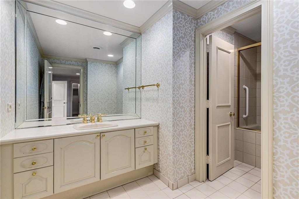 2660 Peachtree Road NW Unit 20D