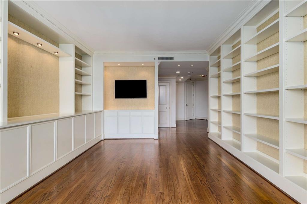 2660 Peachtree Road NW Unit 20D