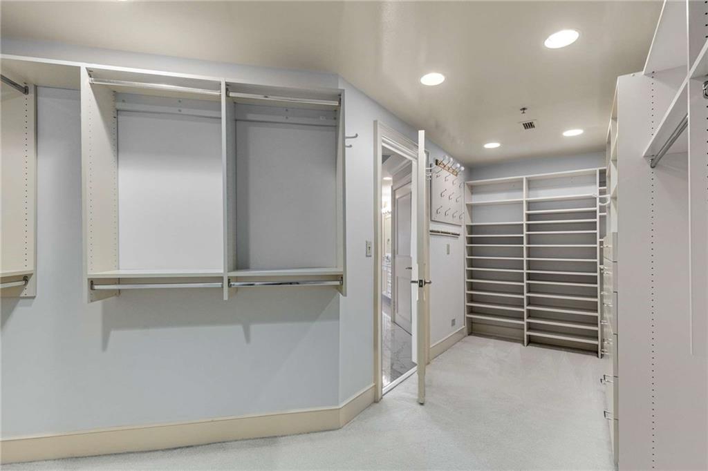 2660 Peachtree Road NW Unit 20D