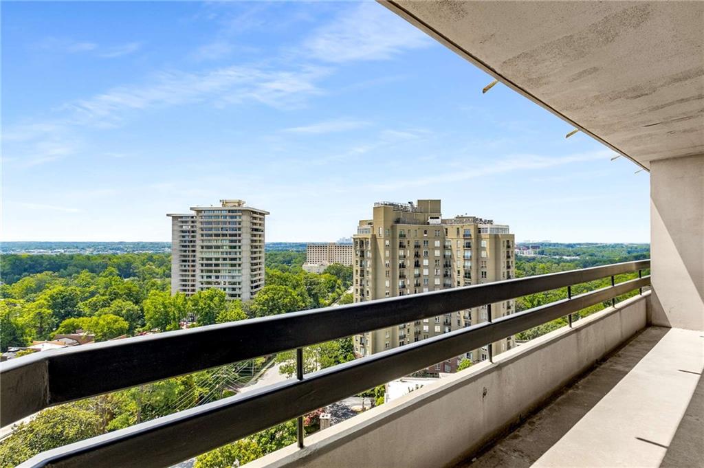2660 Peachtree Road NW Unit 18H