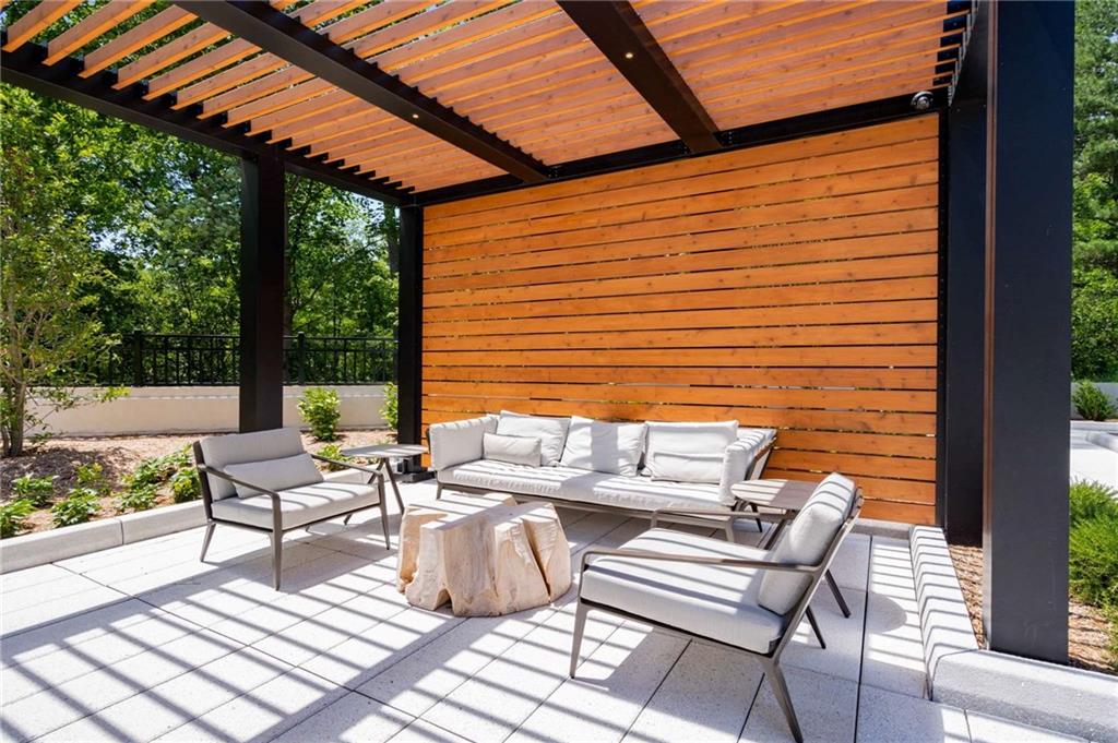 2660 Peachtree Road NW Unit 18H