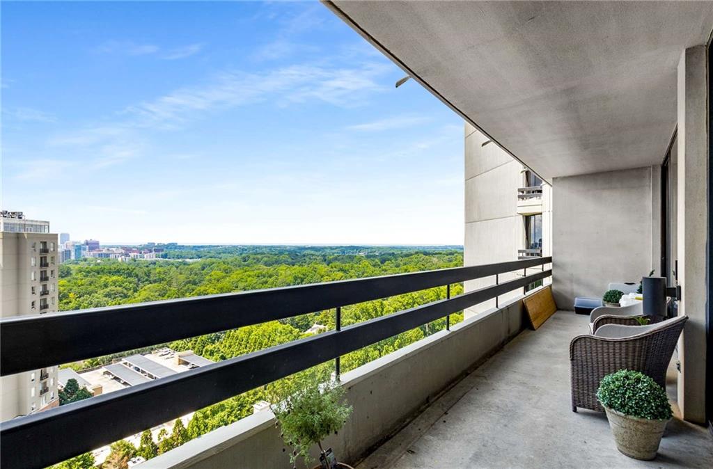 2660 Peachtree Road NW Unit 18H