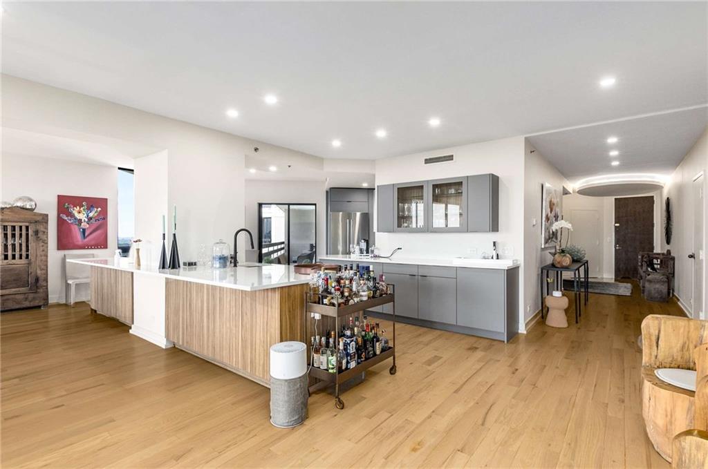 2660 Peachtree Road NW Unit 18H
