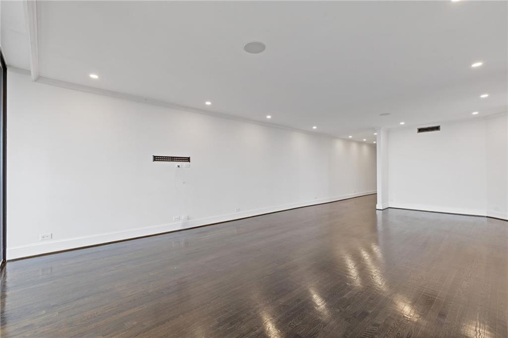 2660 Peachtree Road NW Unit 30G