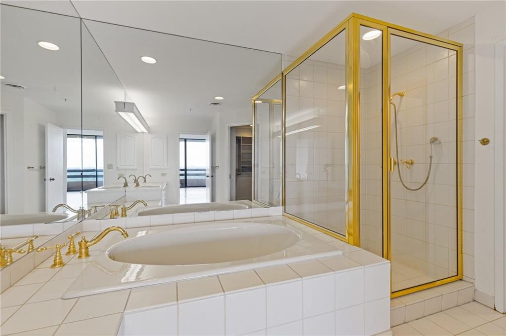 2660 Peachtree Road NW Unit 30G