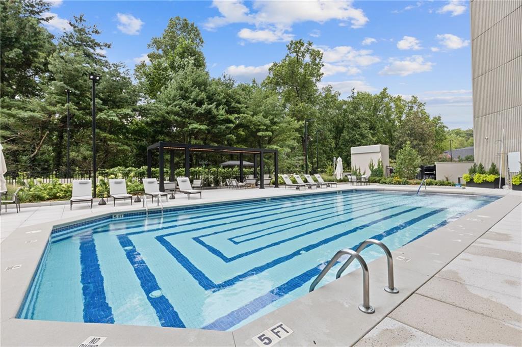 2660 Peachtree Road NW Unit 30G