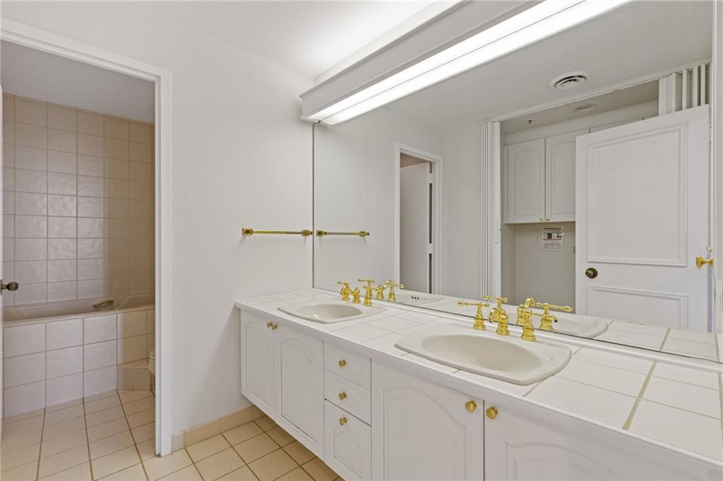 2660 Peachtree Road NW Unit 30G