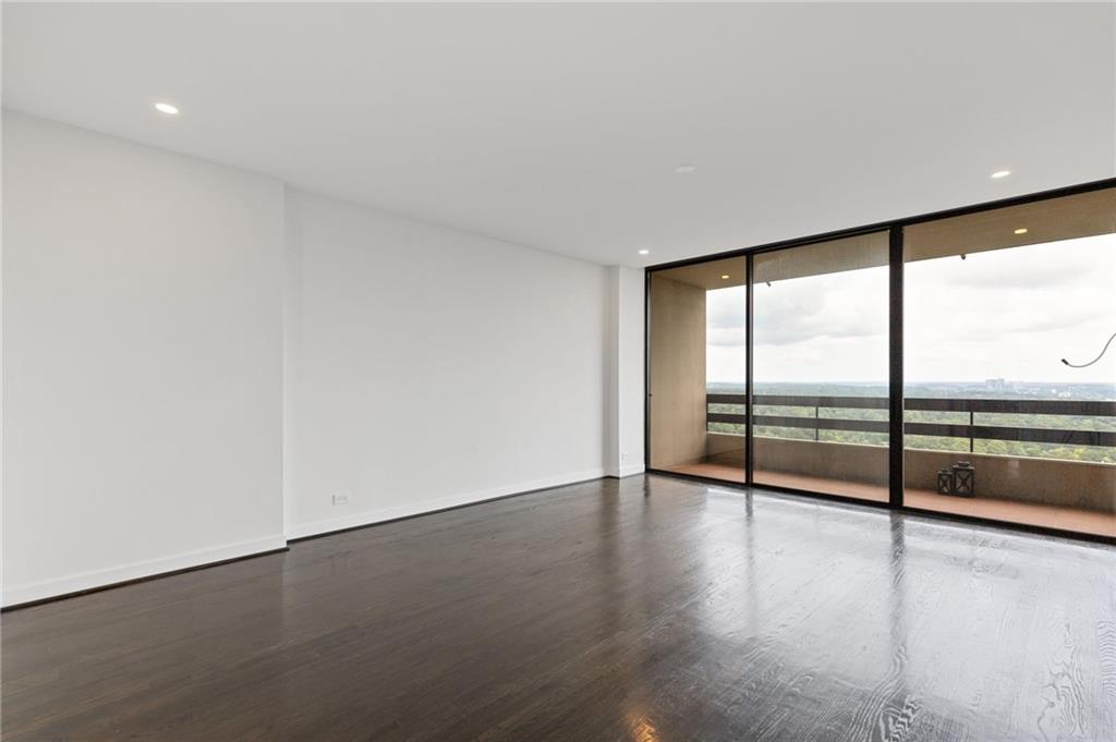 2660 Peachtree Road NW Unit 30G