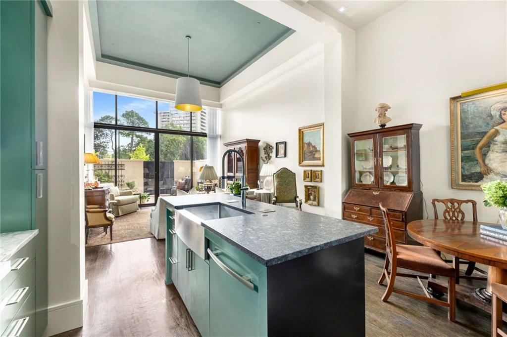 2660 Peachtree Road NW Unit 4G