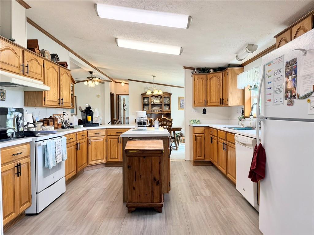 490 NE 18th Avenue