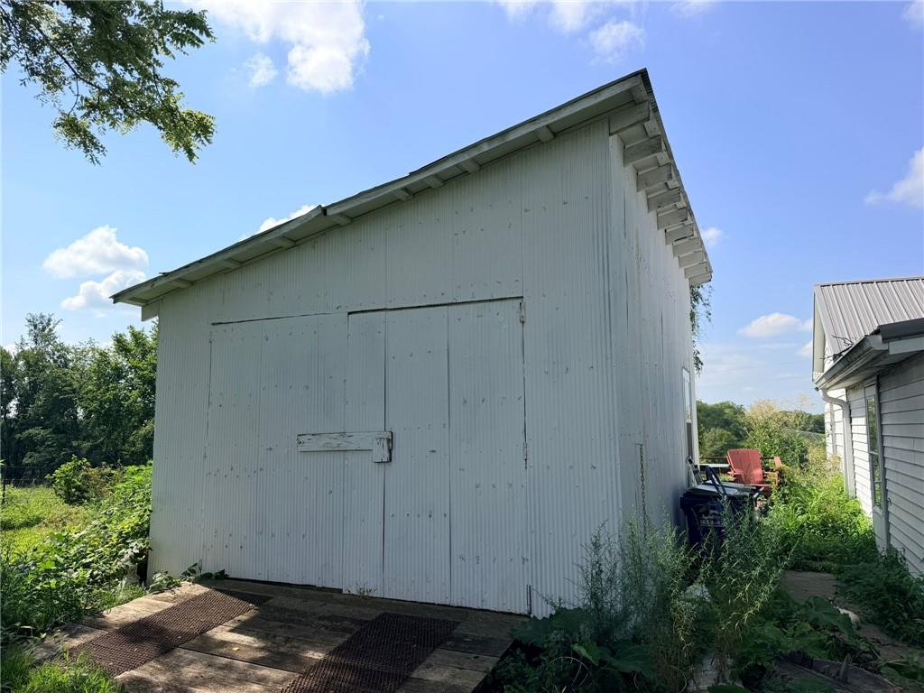 490 NE 18th Avenue