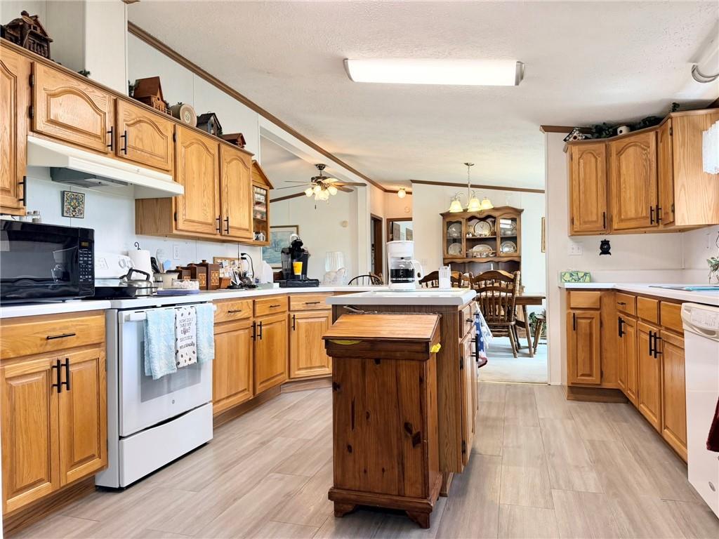 490 NE 18th Avenue