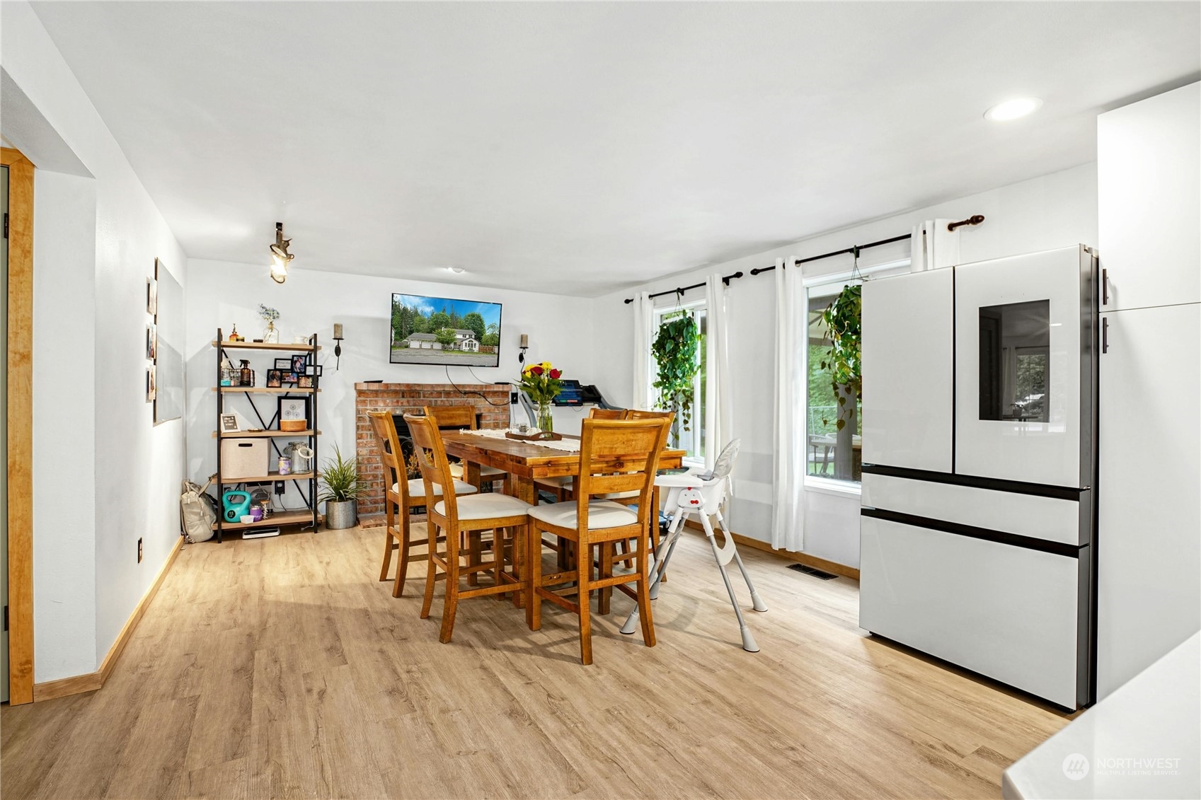 11406 25th Street NE