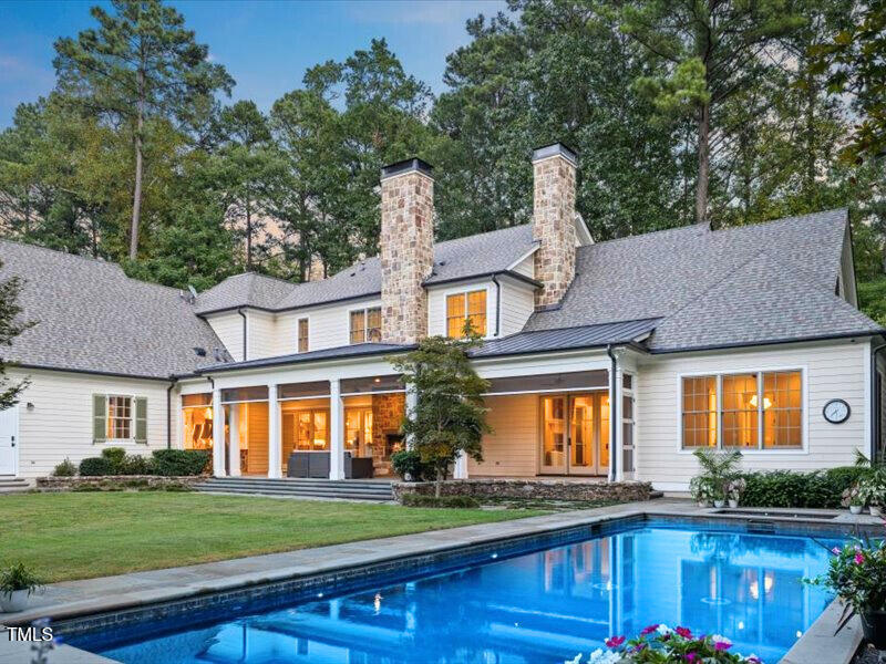 800 Lakestone Drive