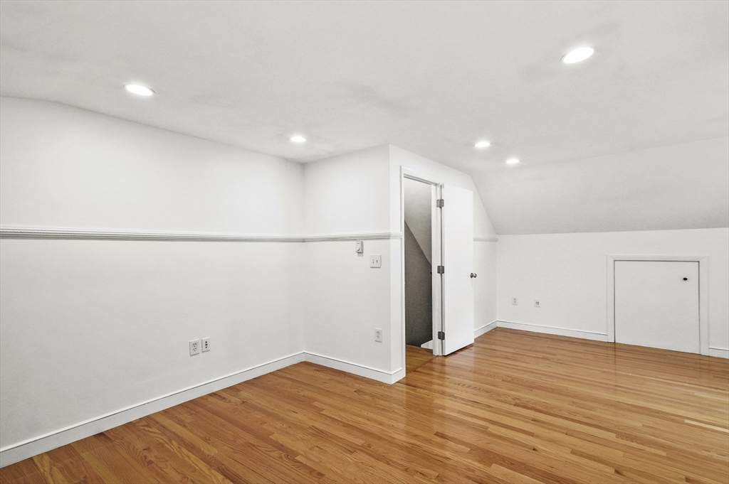 39 Miller Ave
