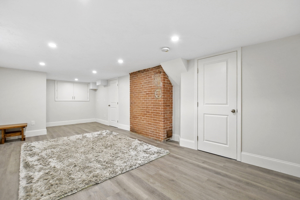 4 Linden Street