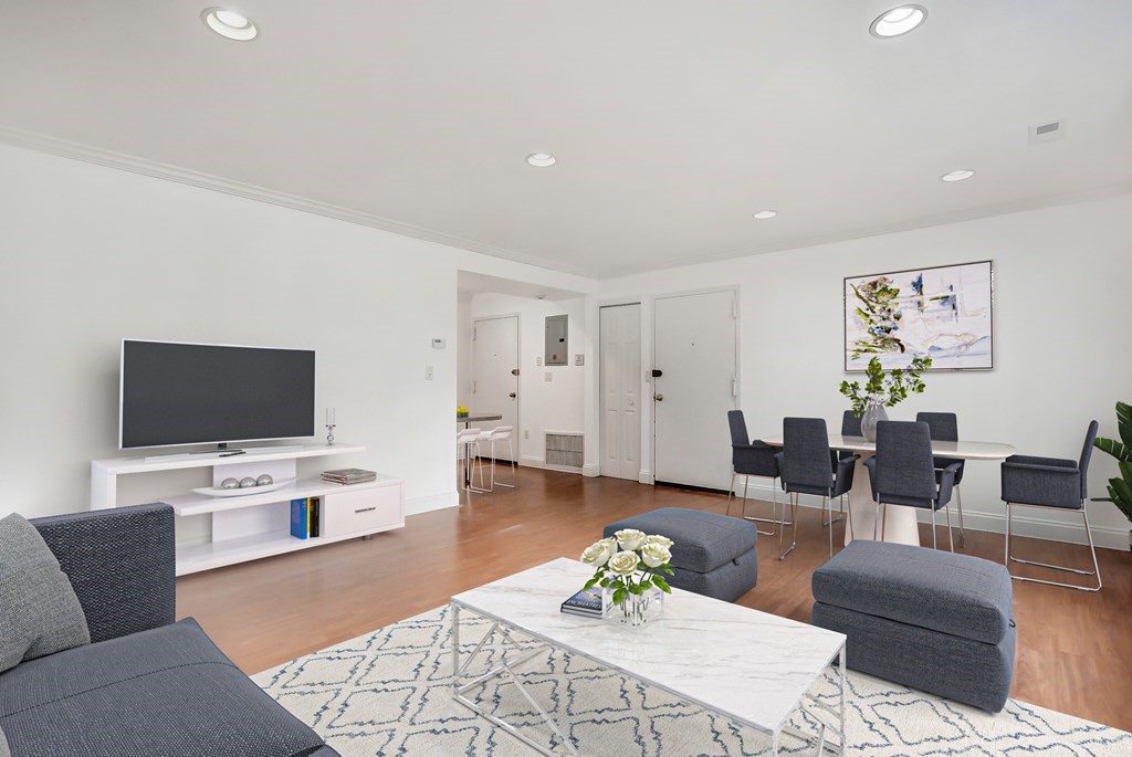 160 Newton St # 1