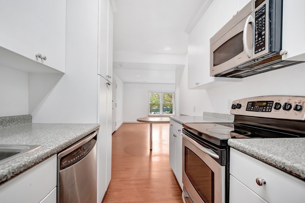 160 Newton St # 1