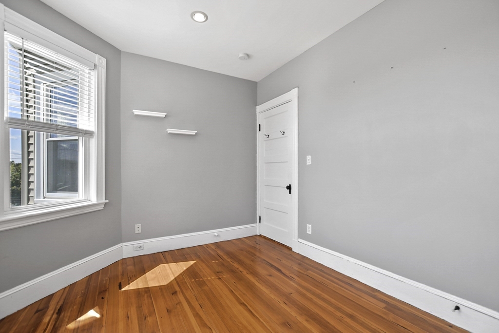 52 Orange St # 3