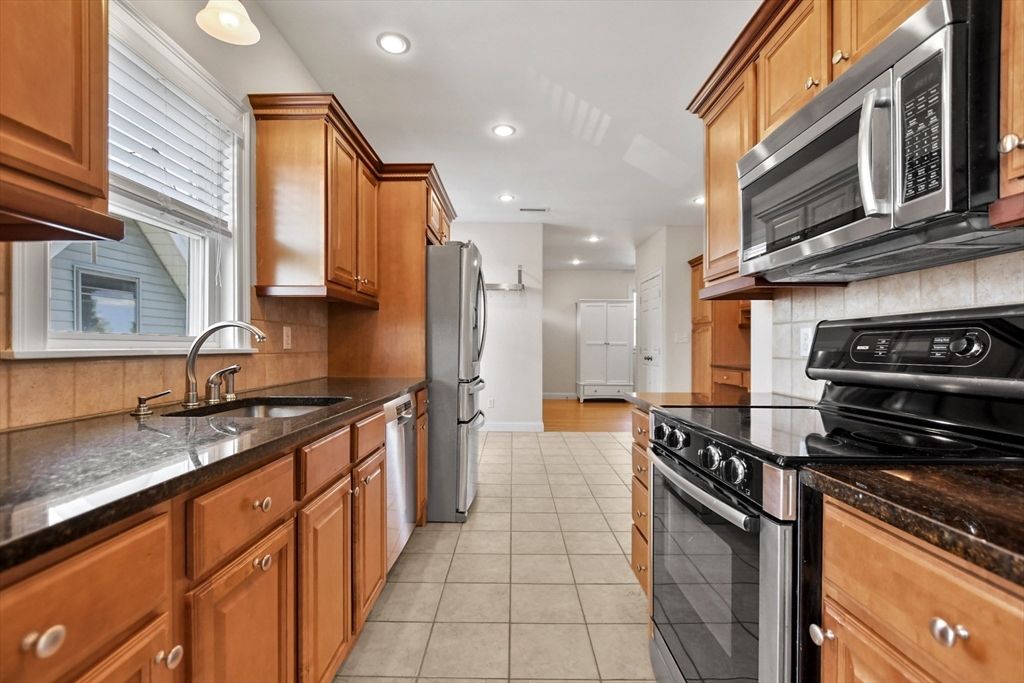 52 Orange St # 3