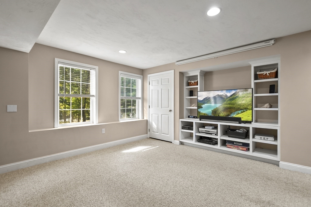 35 Albert Ray Dr